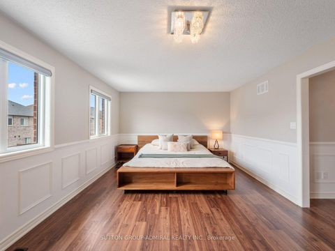 Photo 23 at 40 Trudeau Drive, Vellore Village, Vaughan