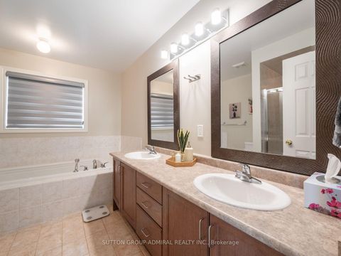 Photo 26 at 40 Trudeau Drive, Vellore Village, Vaughan