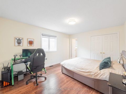 Photo 32 at 40 Trudeau Drive, Vellore Village, Vaughan