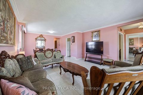 Photo 5 at 28 Blue Springs Road, Maple Leaf, Toronto