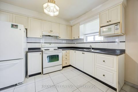 Photo 10 at 28 Blue Springs Road, Maple Leaf, Toronto
