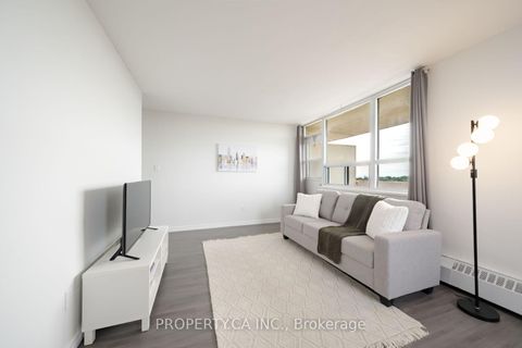 Photo 6 at 1111 - 3311 Kingston Road, Scarborough Village, Toronto