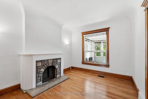 Photo 7 at 227 Montrose Avenue, Little Italy, Toronto