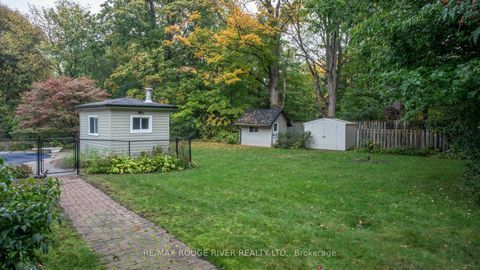 Photo 2 at 37 Acland Crescent, Highland Creek, Toronto