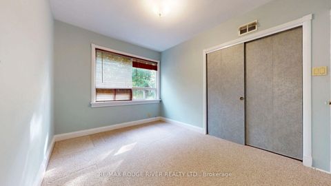 Photo 19 at 37 Acland Crescent, Highland Creek, Toronto