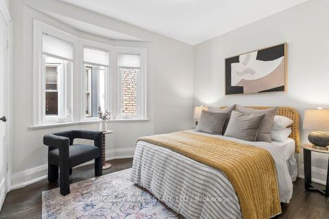 Photo 19 at 206 Ashworth Avenue, Wychwood, Toronto