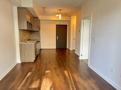 Photo 11 at 416 - 52 FOREST MANOR Road, Henry Farm, Toronto