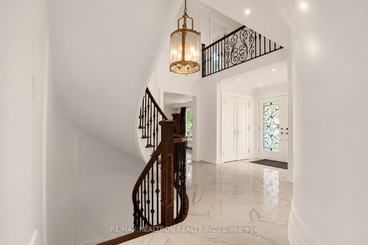 Photo 5 at 16 Sagewood Drive, Don Mills, Toronto