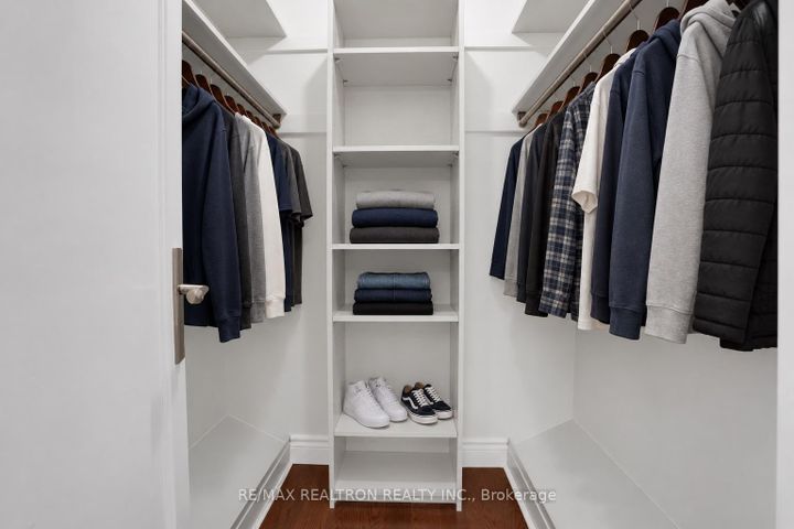 Photo 31 at 16 Sagewood Drive, Don Mills, Toronto