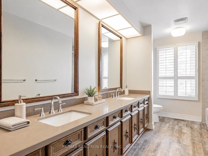 Photo 35 at 16 Sagewood Drive, Don Mills, Toronto