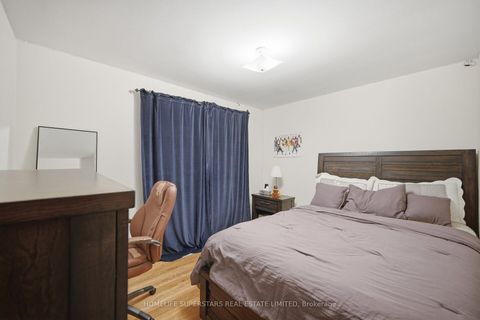 Photo 25 at 334 Woodsworth Road, Windfields, Toronto