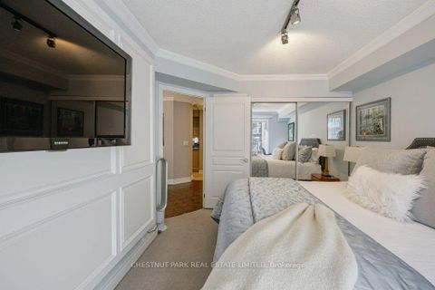 Photo 13 at 512 - 1 Balmoral Avenue, St. Clair, Toronto