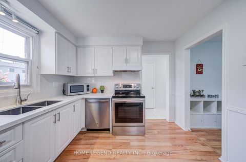 Photo 5 at 54 Crab Apple Way, Donalda, Toronto