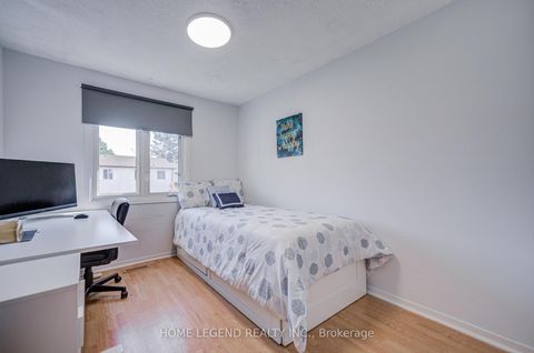 Photo 18 at 54 Crab Apple Way, Donalda, Toronto