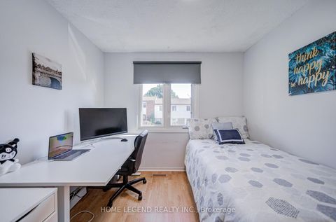 Photo 19 at 54 Crab Apple Way, Donalda, Toronto