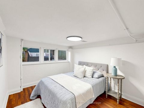 Photo 23 at 211 Golfview Avenue, Danforth, Toronto