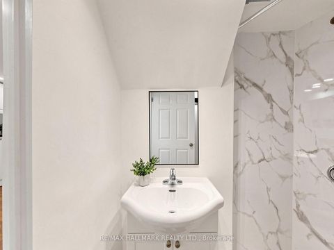 Photo 25 at 211 Golfview Avenue, Danforth, Toronto