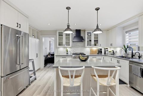 Photo 13 at 46 Hendrick Avenue, Wychwood, Toronto