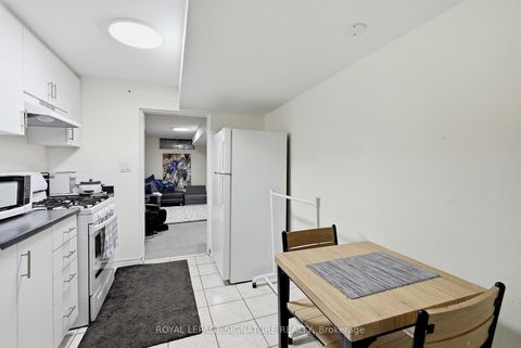 Photo 38 at 46 Hendrick Avenue, Wychwood, Toronto