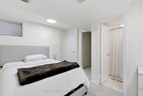 Photo 39 at 46 Hendrick Avenue, Wychwood, Toronto