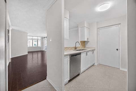 Photo 3 at 705 - 70 Mill Street, Waterfront Communities C8, Toronto