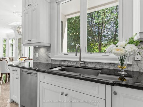 Photo 9 at 37 Chatfield Drive, Don Mills, Toronto