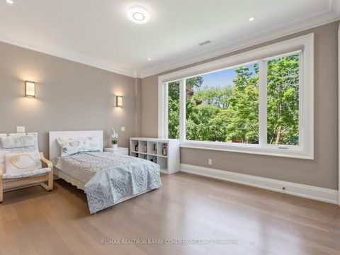 Photo 21 at 37 Chatfield Drive, Don Mills, Toronto
