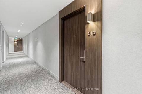 Photo 4 at 510 - 185 Roehampton Avenue, Mount Pleasant West, Toronto