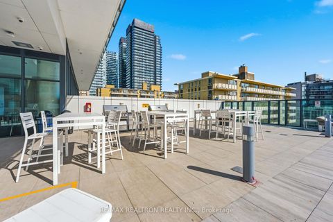 Photo 19 at 510 - 185 Roehampton Avenue, Mount Pleasant West, Toronto