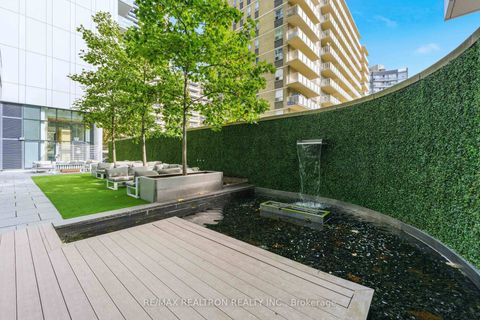 Photo 21 at 510 - 185 Roehampton Avenue, Mount Pleasant West, Toronto