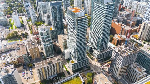 Photo 22 at 510 - 185 Roehampton Avenue, Mount Pleasant West, Toronto