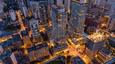 Photo 23 at 510 - 185 Roehampton Avenue, Mount Pleasant West, Toronto