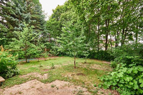 Photo 3 at 16 McCowan Road, Cliffcrest, Toronto