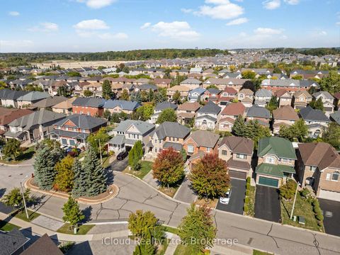Photo 4 at 60 Tuscana Boulevard, Patterson, Vaughan