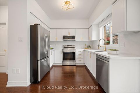 Photo 13 at 60 Tuscana Boulevard, Patterson, Vaughan