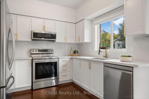 Photo 14 at 60 Tuscana Boulevard, Patterson, Vaughan