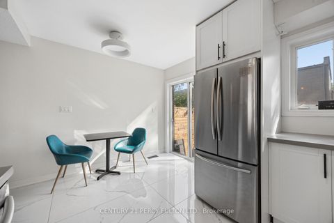 Photo 9 at 58B - 740 Kennedy Road, Ionview, Toronto