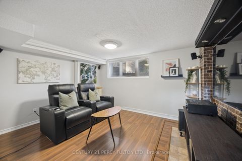 Photo 17 at 58B - 740 Kennedy Road, Ionview, Toronto