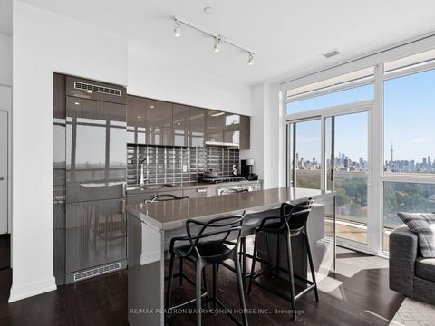 Photo 3 at 1707 - 501 St Clair Avenue W, Casa Loma, Toronto