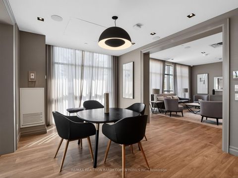 Photo 23 at 1707 - 501 St Clair Avenue W, Casa Loma, Toronto
