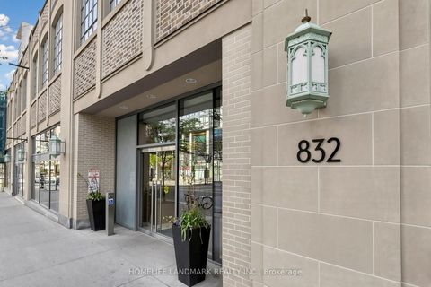 Photo 1 at 204 - 832 Bay Street, Bay Street Corridor, Toronto