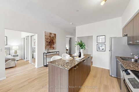 Photo 16 at 204 - 832 Bay Street, Bay Street Corridor, Toronto