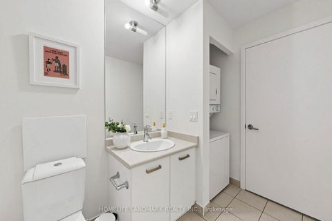 Photo 31 at 204 - 832 Bay Street, Bay Street Corridor, Toronto