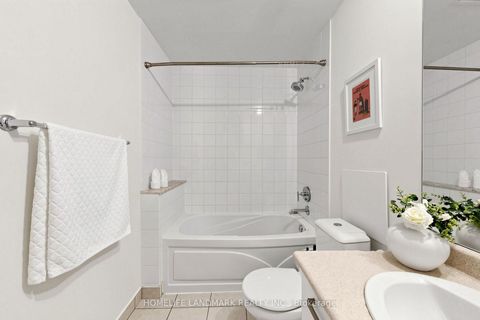 Photo 32 at 204 - 832 Bay Street, Bay Street Corridor, Toronto