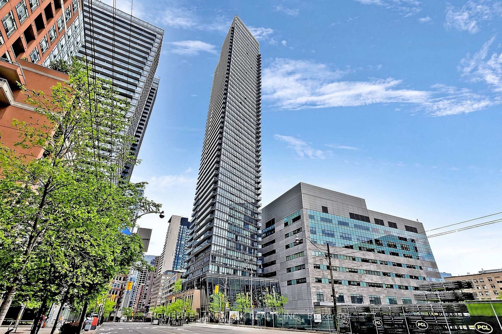 204 - 832 Bay Street, Bay Street Corridor, Toronto 