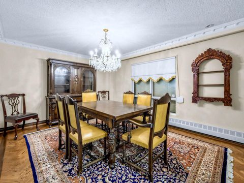 Photo 11 at 59 Chipstead Road, Don Mills, Toronto