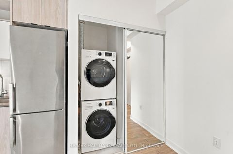 Photo 10 at 709 - 100 Dalhousie Street, Yonge Corridor, Toronto