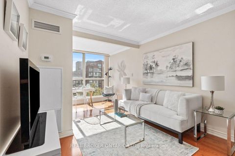 Photo 4 at 747 - 24 Southport Street, Swansea, Toronto