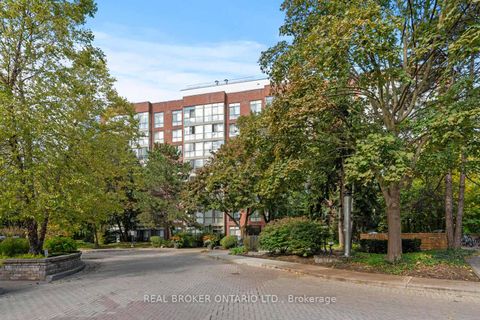 Photo 20 at 747 - 24 Southport Street, Swansea, Toronto