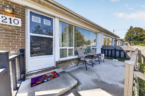 Photo 3 at 210 Linden Avenue, Kennedy Park, Toronto